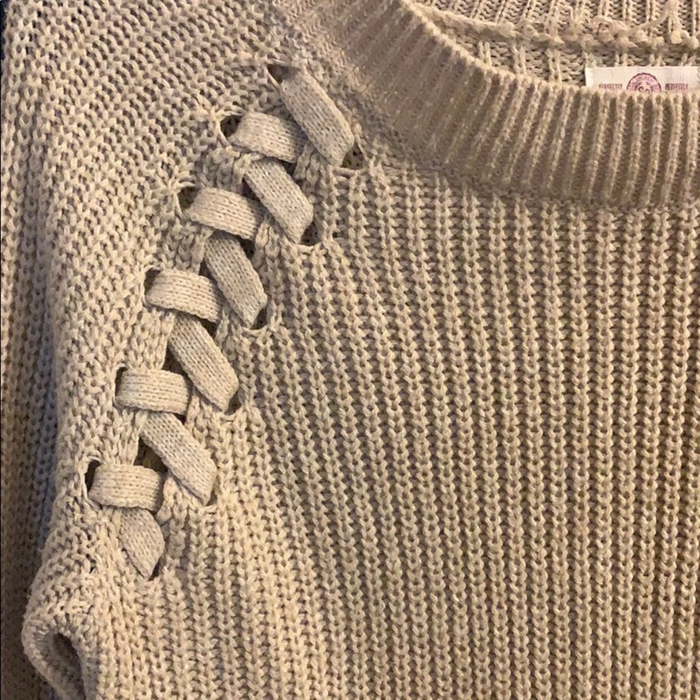 Sweater - Picture 3 of 3